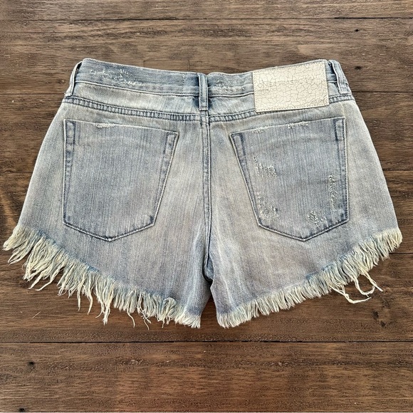 NWT One Teaspoon Size 26 Bonita Light Wash Button Fly Jean Shorts Frayed Hem New - Picture 4 of 7